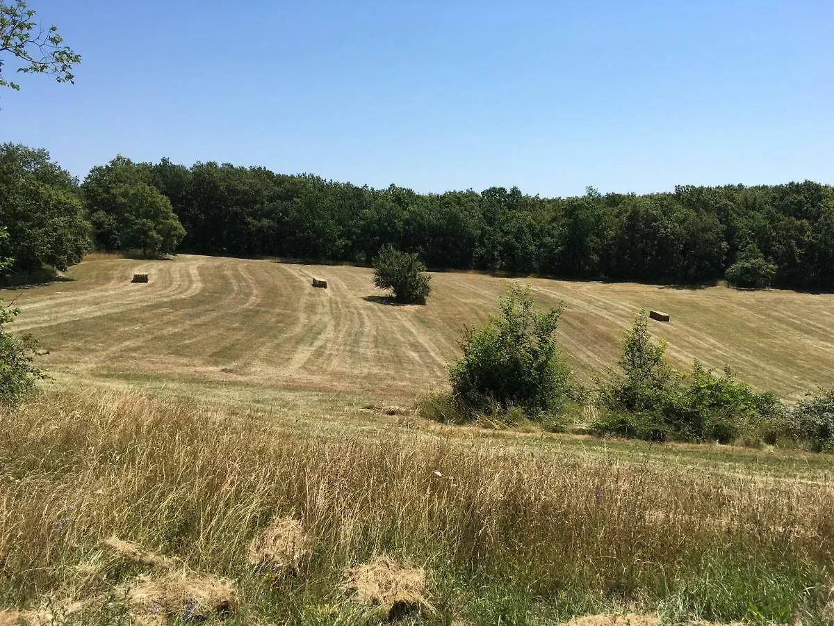 ホテル Un Chemin En Quercy Mauroux